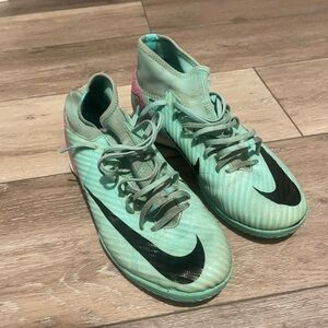 Used Nike indoor shoes
